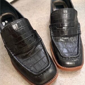 DV by Dolce Vita Black Croc-Embossed Loafers